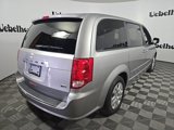Used 2017 Dodge Grand Caravan SE image 6