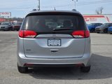 Used 2018 Chrysler Pacifica Touring-L w/ Advanced Safetytec Group image 6