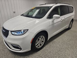 Used 2022 Chrysler Pacifica Touring-L image 5