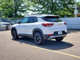 Used 2022 Chevrolet TrailBlazer LT w/ Premium Seating Package image 2