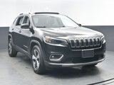 Used 2019 Jeep Cherokee Limited image 2