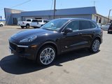 Used 2017 Porsche Cayenne S image 2