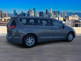 New 2025 Chrysler Pacifica Select image 3