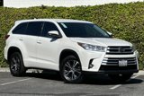 Used 2017 Toyota Highlander Plus image 2