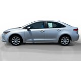 Used 2022 Toyota Corolla LE image 2