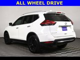 Used 2017 Nissan Rogue SV image 4
