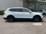 Used 2024 Volkswagen Tiguan SE image 2