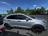 Used 2015 Ford Edge Titanium w/ Technology Package image 2