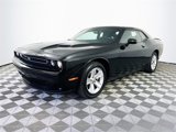 Used 2023 Dodge Challenger SXT image 3