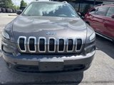 Used 2017 Jeep Cherokee Latitude w/ Comfort & Sound Group image 6