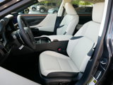 New 2025 Lexus ES 300h w/ Premium Package image 2
