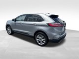 Used 2022 Ford Edge Titanium image 2