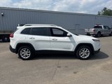 Used 2014 Jeep Cherokee Latitude w/ Comfort/Convenience Group image 2