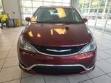 Used 2018 Chrysler Pacifica Touring-L Plus w/ Tire & Wheel Group image 4