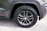 Used 2018 Jeep Grand Cherokee Limited image 6
