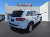 Used 2020 Jeep Grand Cherokee Laredo image 3
