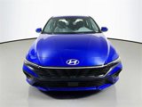 New 2025 Hyundai Elantra SEL image 2