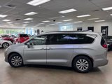 Used 2019 Chrysler Pacifica Touring-L image 2