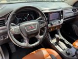 Used 2017 GMC Acadia SLT image 3