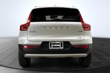 Used 2022 Volvo XC40 T5 Momentum image 4