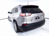 Used 2019 Jeep Cherokee Latitude w/ Popular Appearance Group image 3