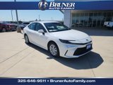 Used 2025 Toyota Camry LE image 1