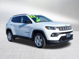 Used 2022 Jeep Compass Latitude image 2