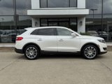 Used 2017 Lincoln MKX Reserve w/ Lincoln MKX Climate Package image 3