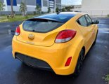 Used 2017 Hyundai Veloster image 4