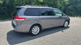 Used 2011 Toyota Sienna Limited image 5