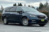 New 2025 Chrysler Pacifica Select image 2