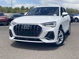 Used 2023 Audi Q3 2.0T Premium image 3