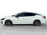 Used 2023 Nissan Altima 2.0 SR image 2
