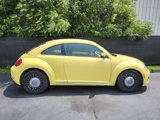 Used 2013 Volkswagen Beetle 2.5 image 2