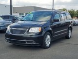 Used 2013 Chrysler Town & Country Touring image 3