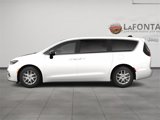 New 2025 Chrysler Pacifica Select image 3