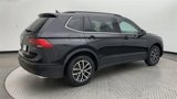 Used 2019 Volkswagen Tiguan SE image 2