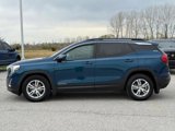 Used 2021 GMC Terrain SLE w/ Driver Convenience Package image 2