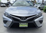 Used 2018 Toyota Camry SE image 2