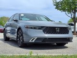 Used 2023 Honda Accord Touring image 2