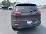 Used 2017 Jeep Cherokee High Altitude image 4