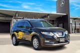 Used 2017 Nissan Rogue SV w/ SV Premium Package image 2