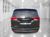 Used 2018 Chrysler Pacifica Touring-L Plus w/ Tire & Wheel Group image 4