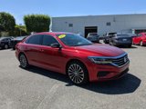 Certified 2022 Volkswagen Passat 2.0T image 2