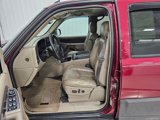Used 2004 Chevrolet Avalanche Z71 w/ Preferred Equipment Group image 2