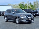 Used 2018 Nissan Rogue SV image 2