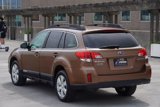 Used 2011 Subaru Outback 2.5i Premium w/ All-Weather Pkg image 4