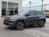 Used 2023 Jeep Compass Limited image 2