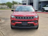 Used 2025 Jeep Compass Sport image 2