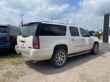 Used 2014 GMC Yukon XL Denali image 2